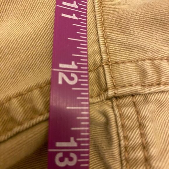 Old Navy Khaki Cargo Shorts Size 40‎ - Picture 14 of 16